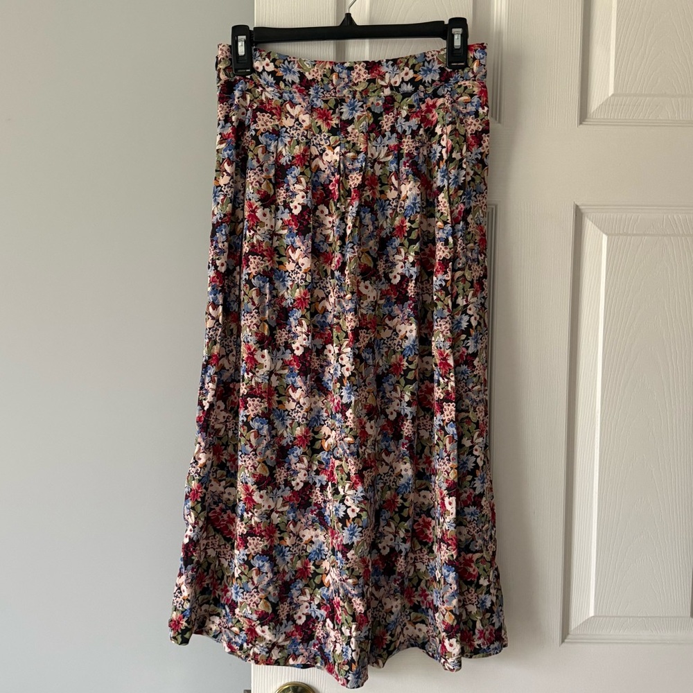 Sezane | Alicia skirt in fall is blooming